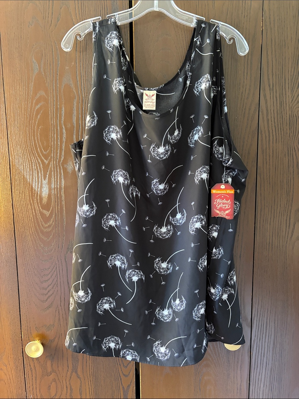 Faded Glory Black Tank Top with White Dandelion Print. Size 4X NWT